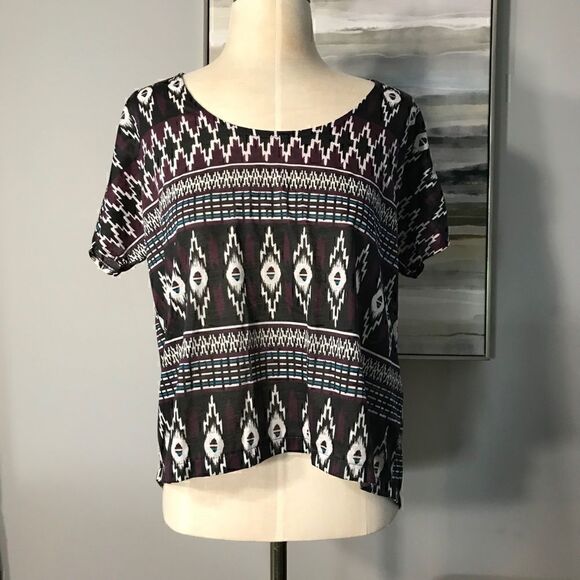 Very J Purple Tribal Aztec Hi Low Crochet Back Top - Picture 1 of 8